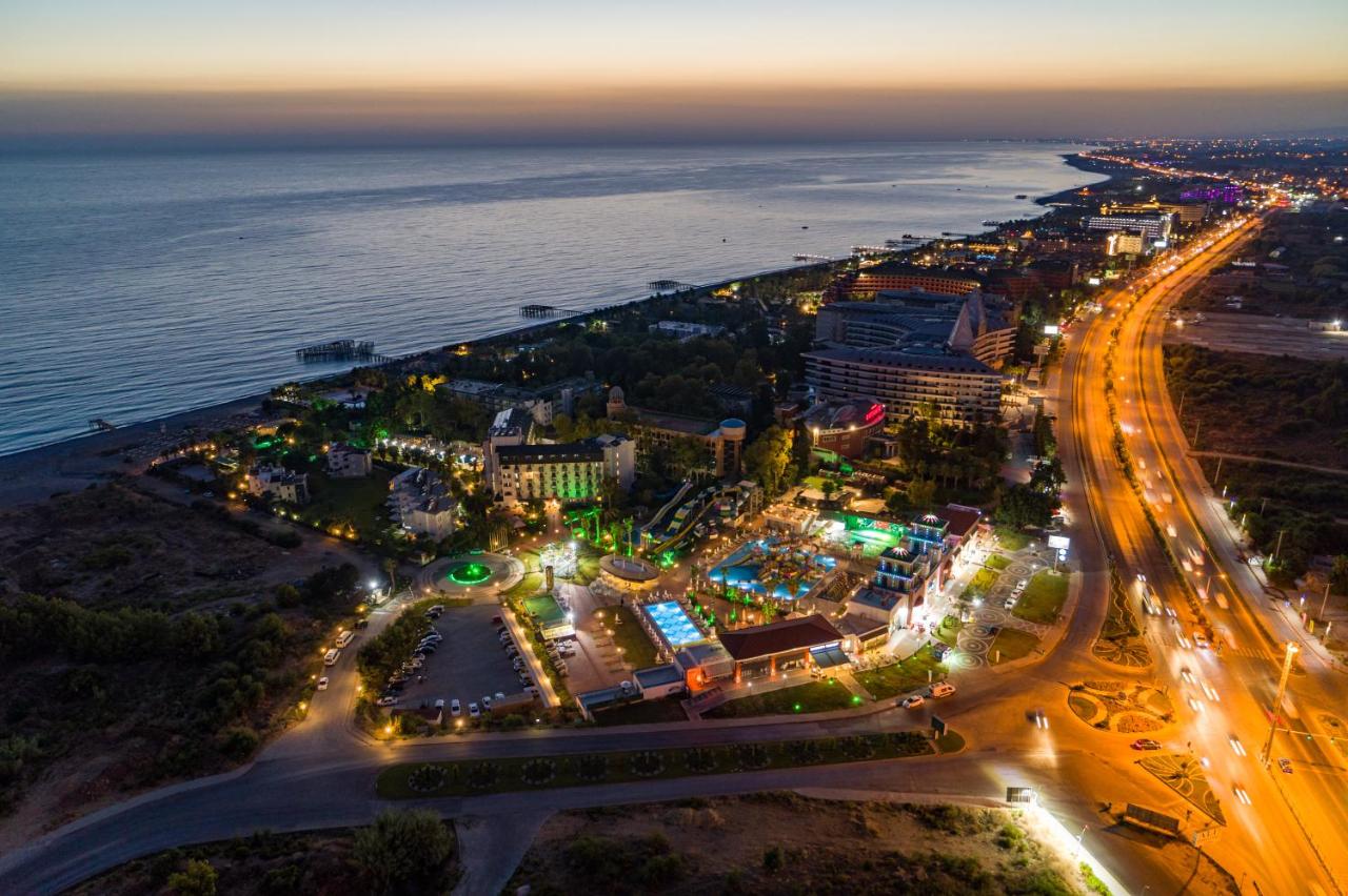 CLUB AQUA PLAZA