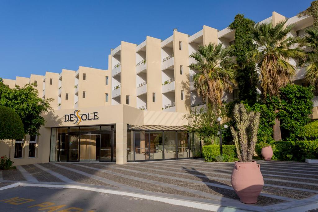 DESSOLE DOLPHIN BAY RESORT